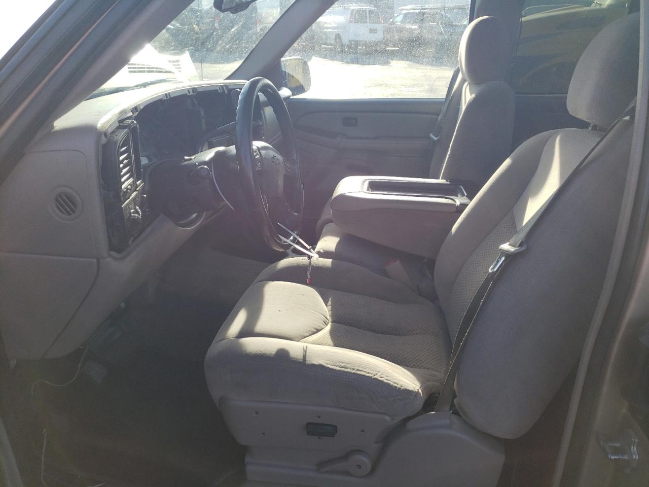 2006 Chevrolet Silverado VIN 2GCEC19Z061329220 Copart auction photo, rear end / front end damage thumbnail 7