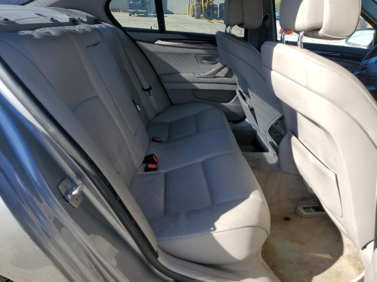 2011 BMW 5er VIN WBAFU7C5XBC874319 Copart auction photo, front end / mechanical damage thumbnail 10