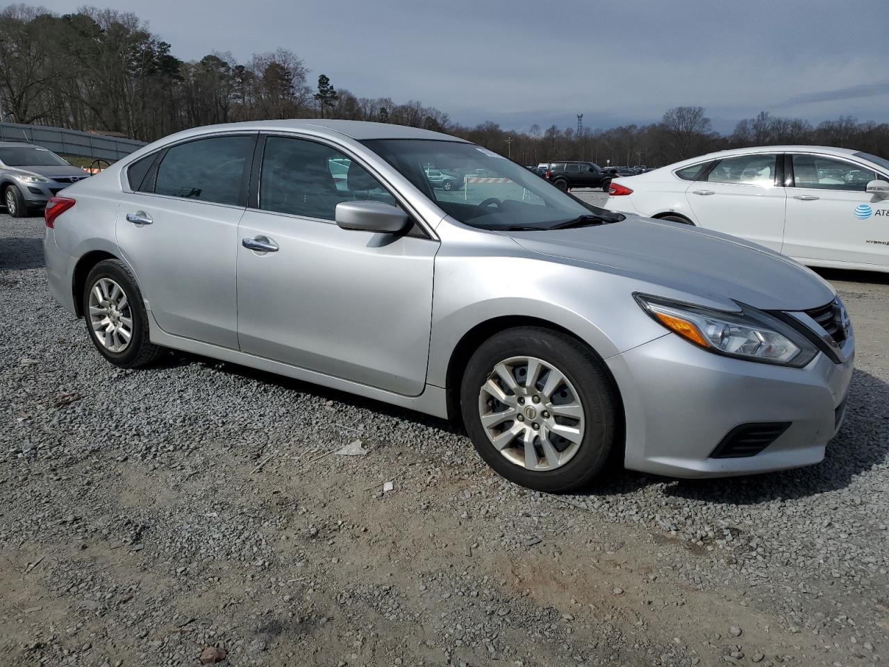 2016 Nissan Altima VIN 1N4AL3AP0GC192995 Copart auction photo, front end / side damage thumbnail 4