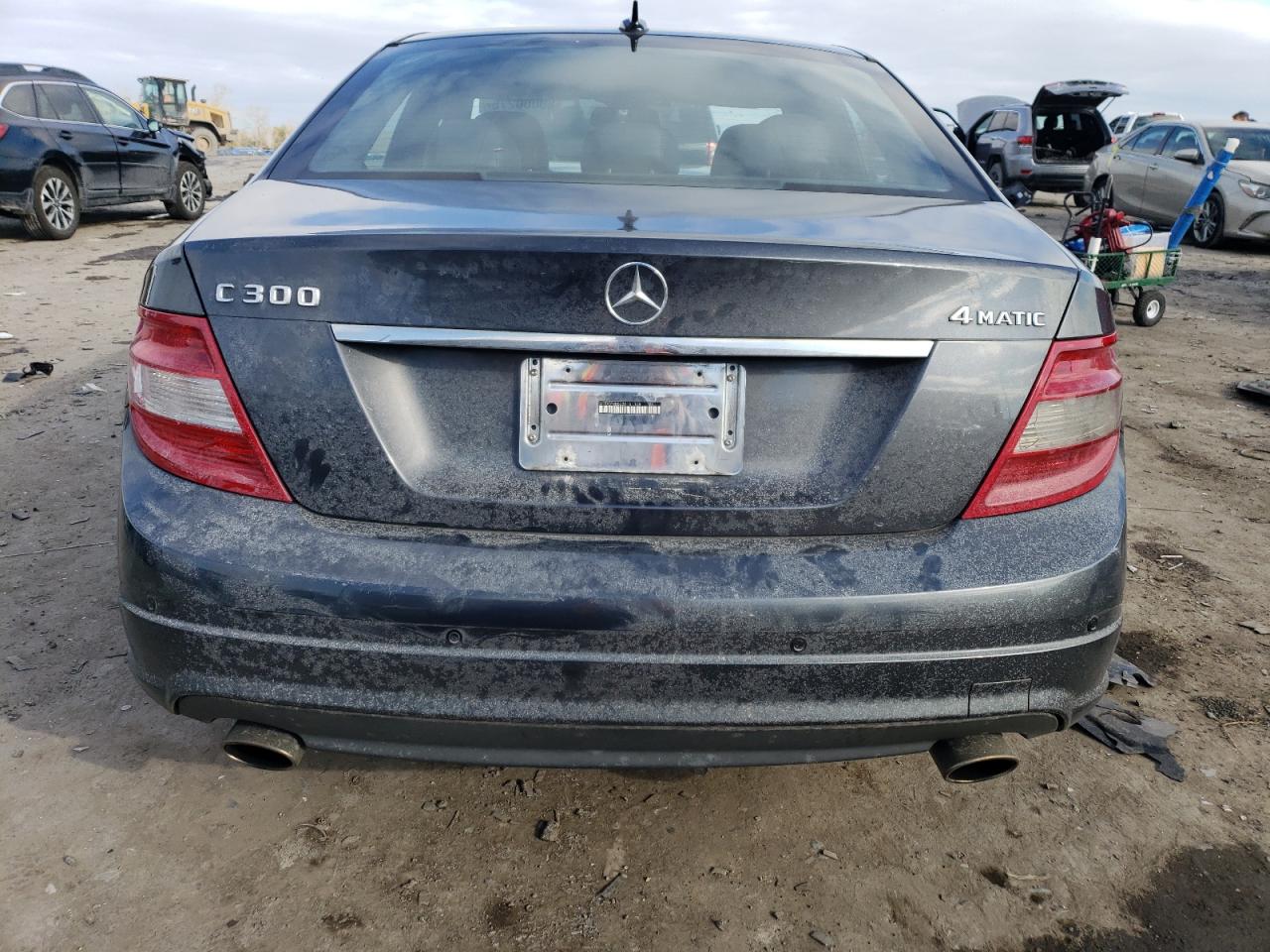 2011 Mercedes-Benz C-klasse VIN WDDGF8BB2BR161318 Copart auction photo, front end / minor dent/scratches damage thumbnail 6