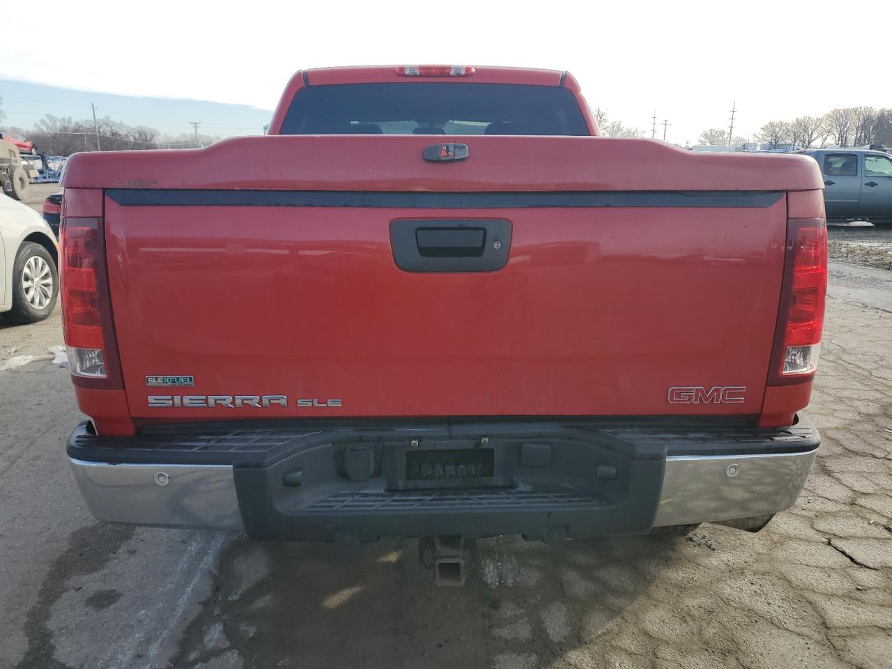 2010 GMC Sierra VIN 3GTRKVE30AG201346 Copart auction photo, rear end / mechanical damage thumbnail 6