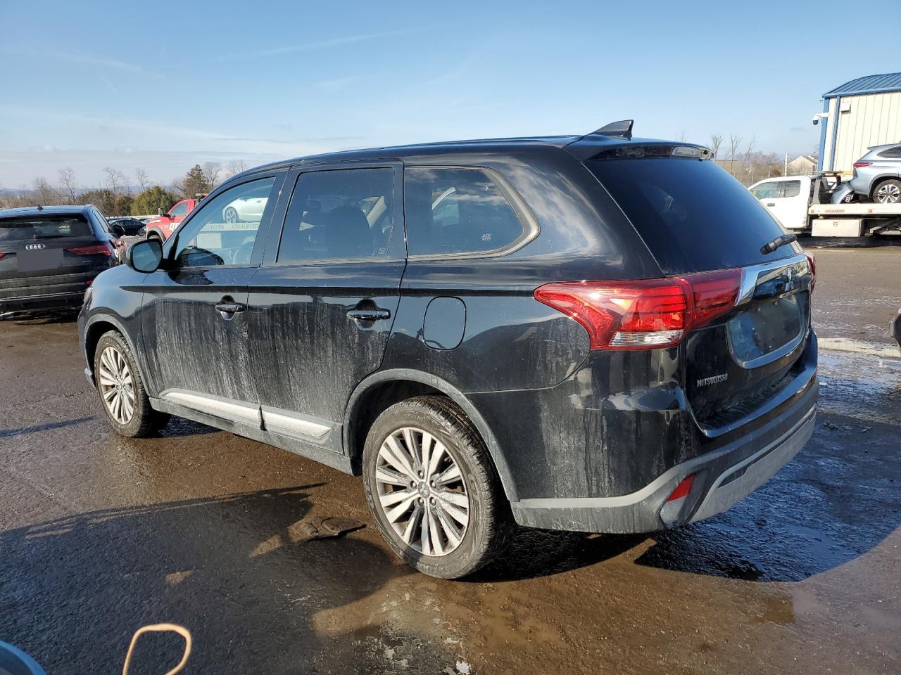 2019 Mitsubishi Outlander VIN JA4AZ3A38KZ004438 Copart auction photo, front end damage thumbnail 2