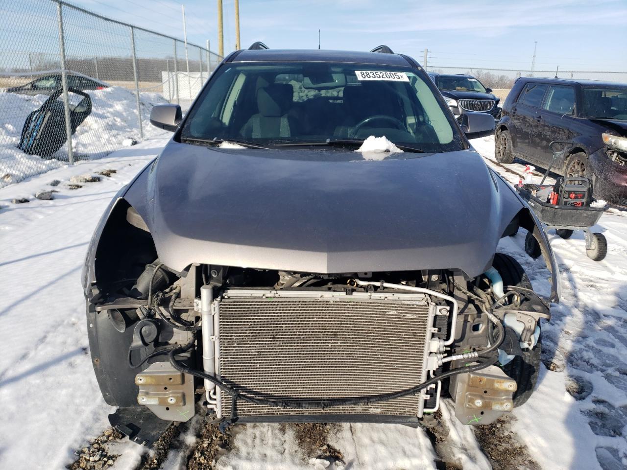 2011 Chevrolet Equinox VIN 2CNALDEC2B6395231 Copart auction photo, front end / minor dent/scratches damage thumbnail 5