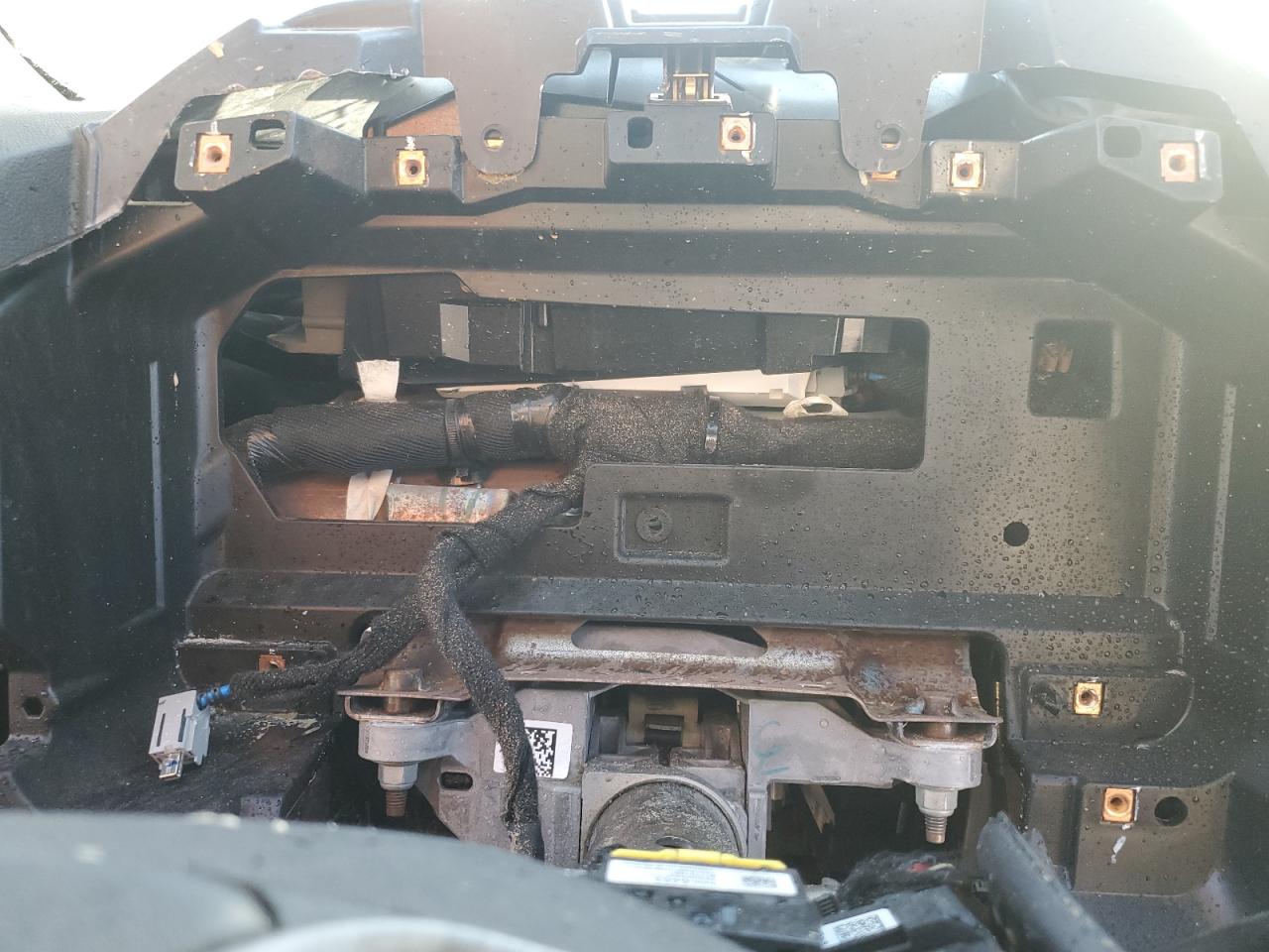 2021 GMC Sierra VIN 3GTU9FEL9MG269967 Copart auction photo, vandalism / stripped damage thumbnail 9