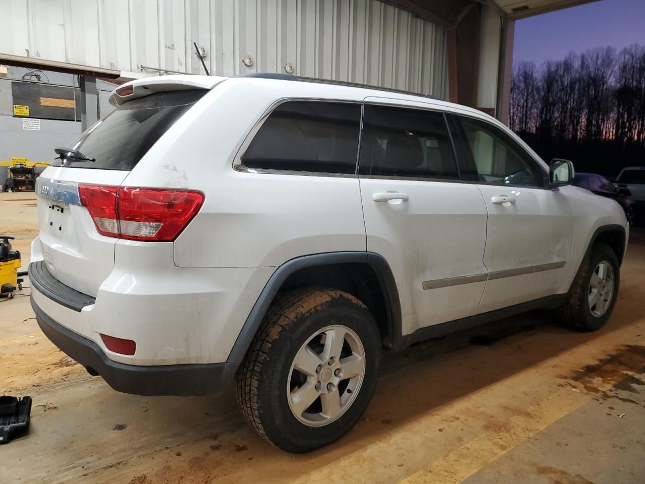 2013 Jeep Grand Cherokee VIN 1C4RJFAG9DC543757 Copart auction photo, front end damage thumbnail 3