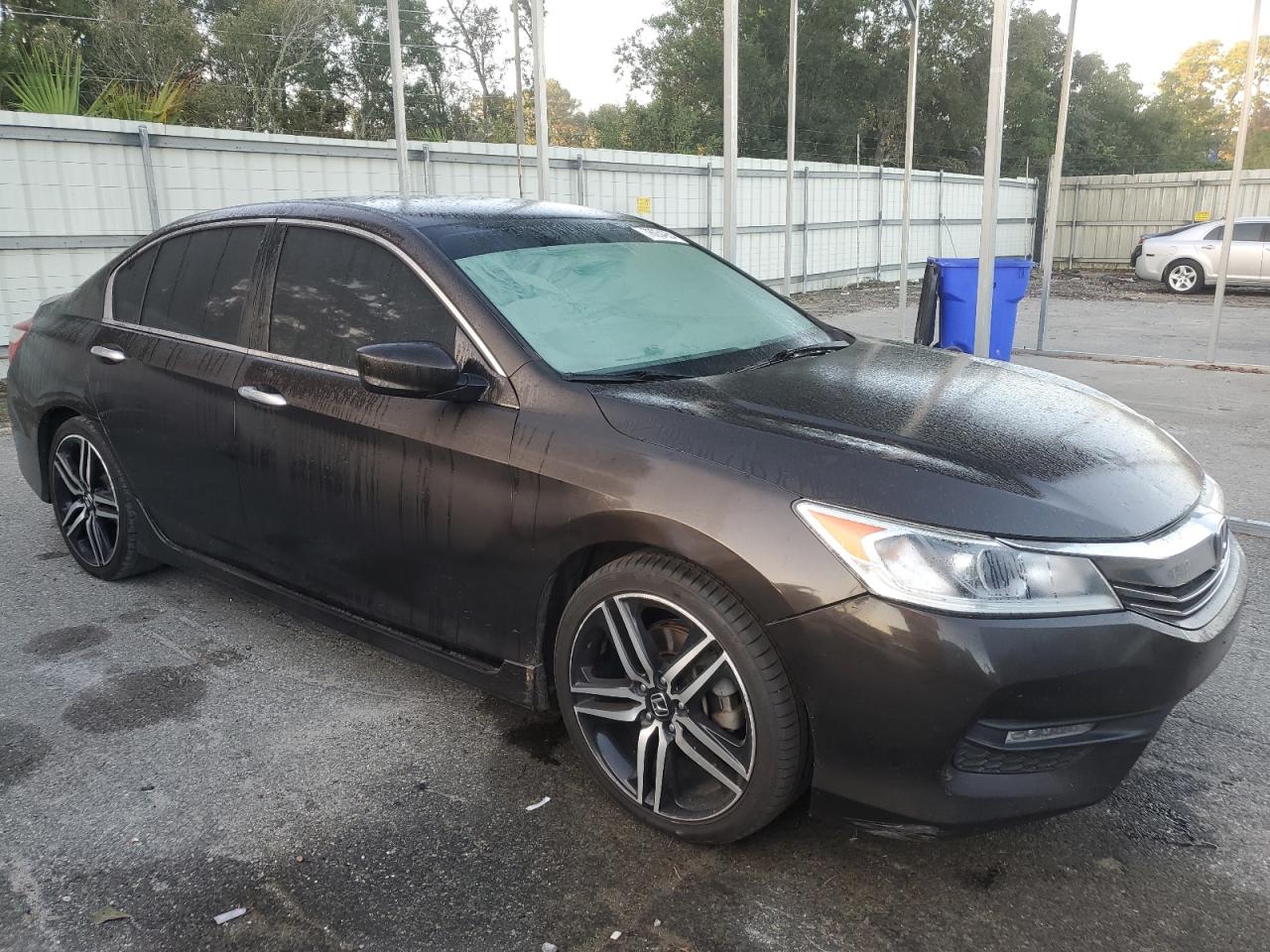 2017 Honda Accord VIN 1HGCR2F19HA294780 Copart auction photo, front end damage thumbnail 4
