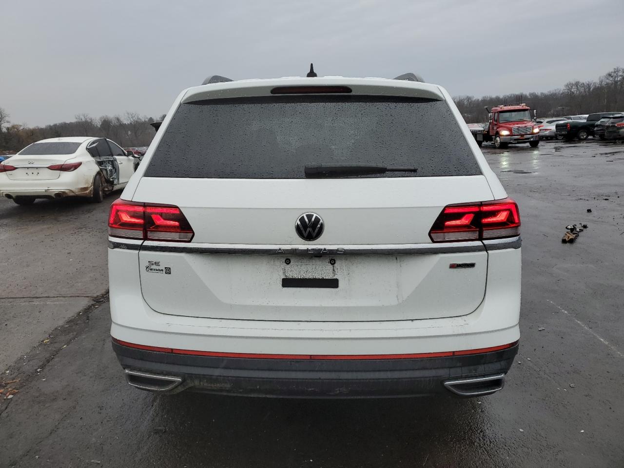 2021 Volkswagen Atlas VIN 1V2LP2CA7MC514133 Copart auction photo, undercarriage damage thumbnail 6