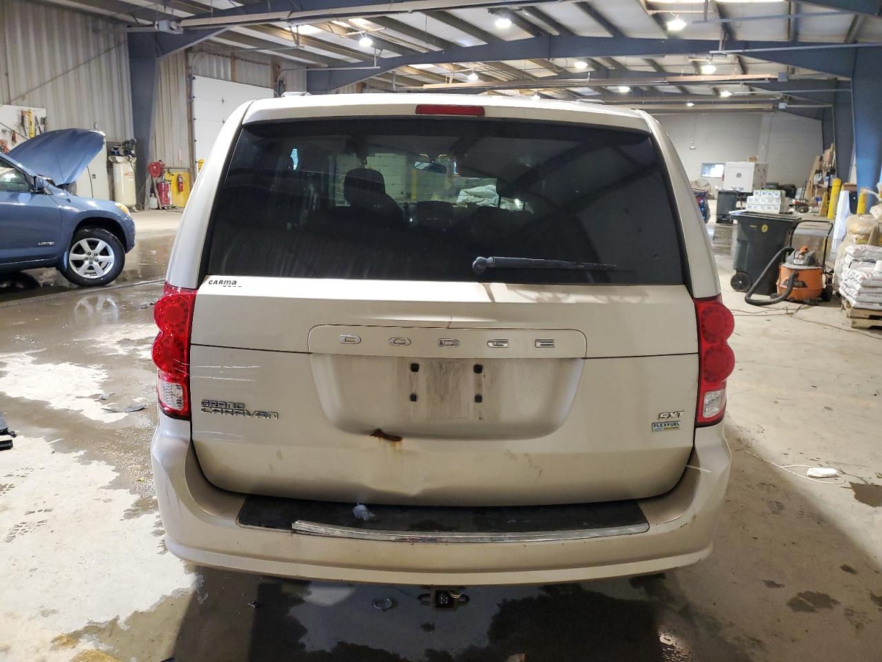2014 Dodge Caravan VIN 2C4RDGCG3ER477547 Copart auction photo, front end / side damage thumbnail 6