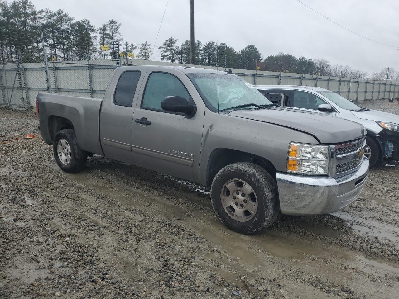2013 Chevrolet Silverado VIN 1GCRCSE07DZ185751 Copart auction photo, rear end damage thumbnail 4