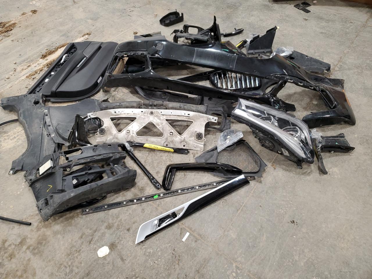 2017 BMW 7er VIN WBA7F2C51HG422293 Copart auction photo, front end damage thumbnail 12