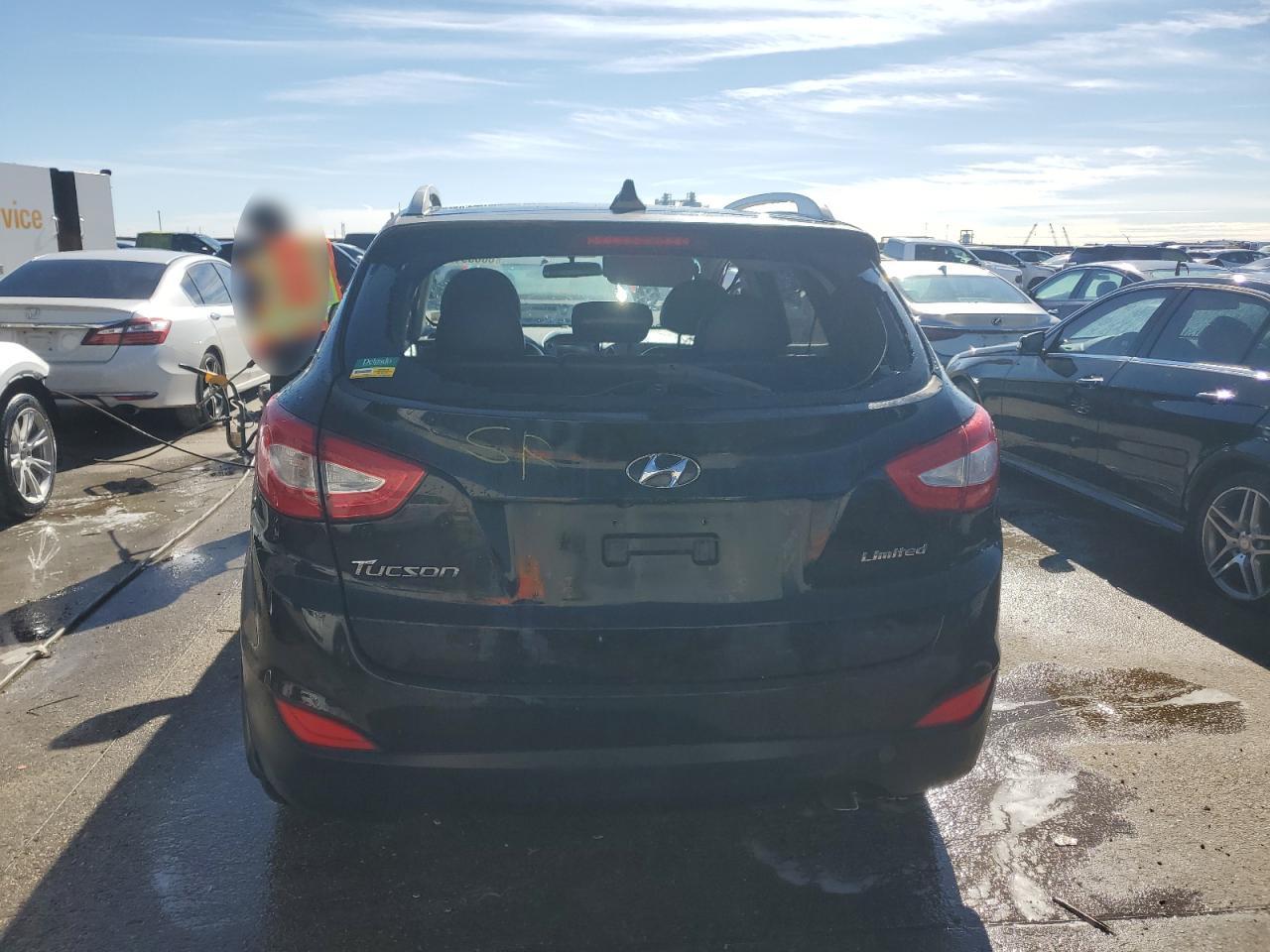 2014 Hyundai Tucson VIN KM8JU3AG7EU793833 Copart auction photo, top/roof / front end damage thumbnail 6
