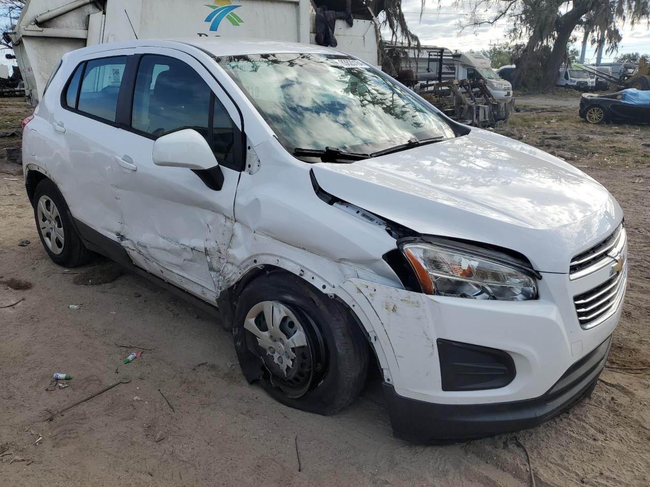 2016 Chevrolet Trax VIN 3GNCJKSBXGL264884 Copart auction photo, all over / undercarriage damage thumbnail 4