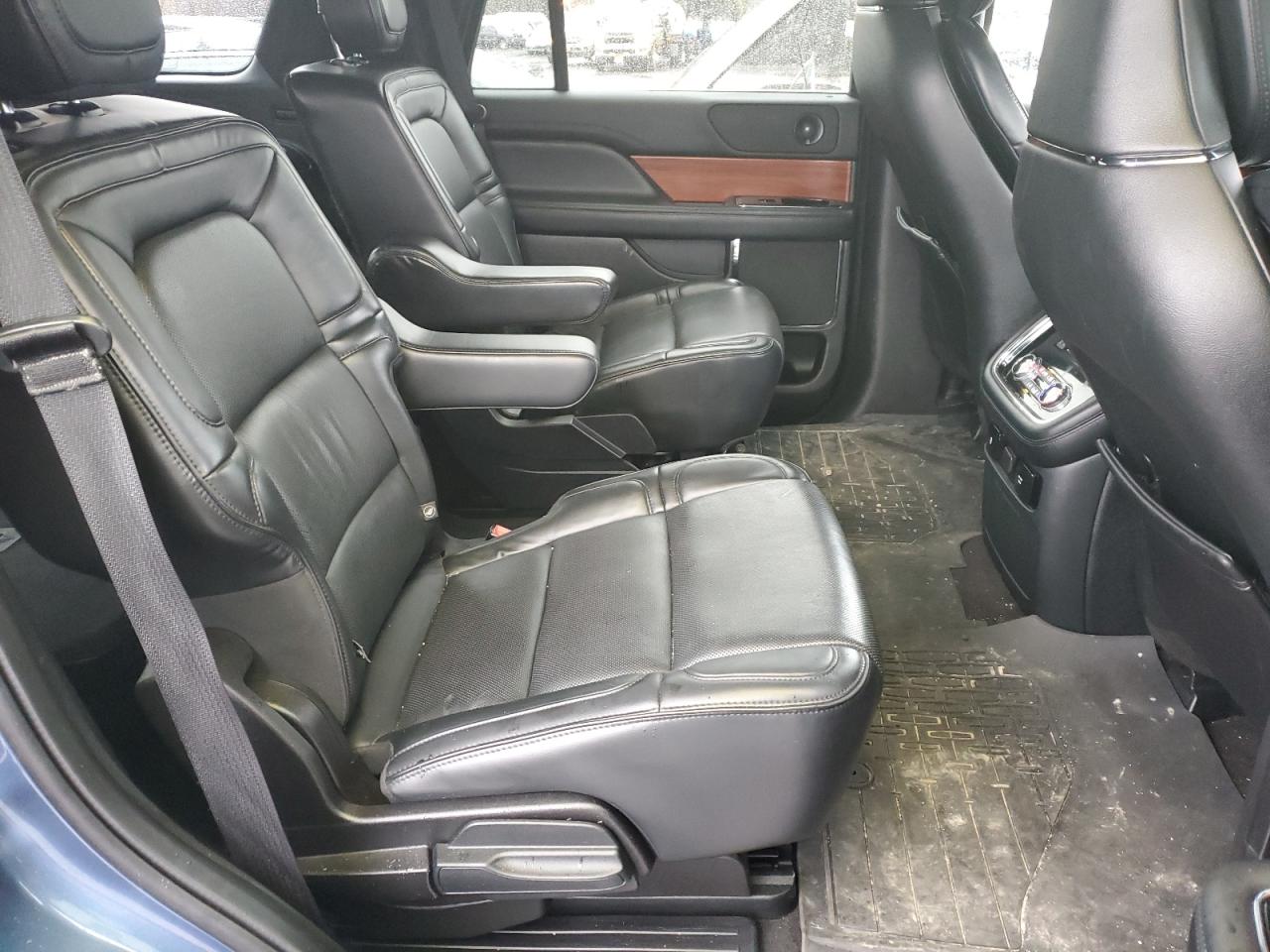 2019 Lincoln Navigator VIN 5LMJJ2LT1KEL17920 Copart auction photo, front end damage thumbnail 11