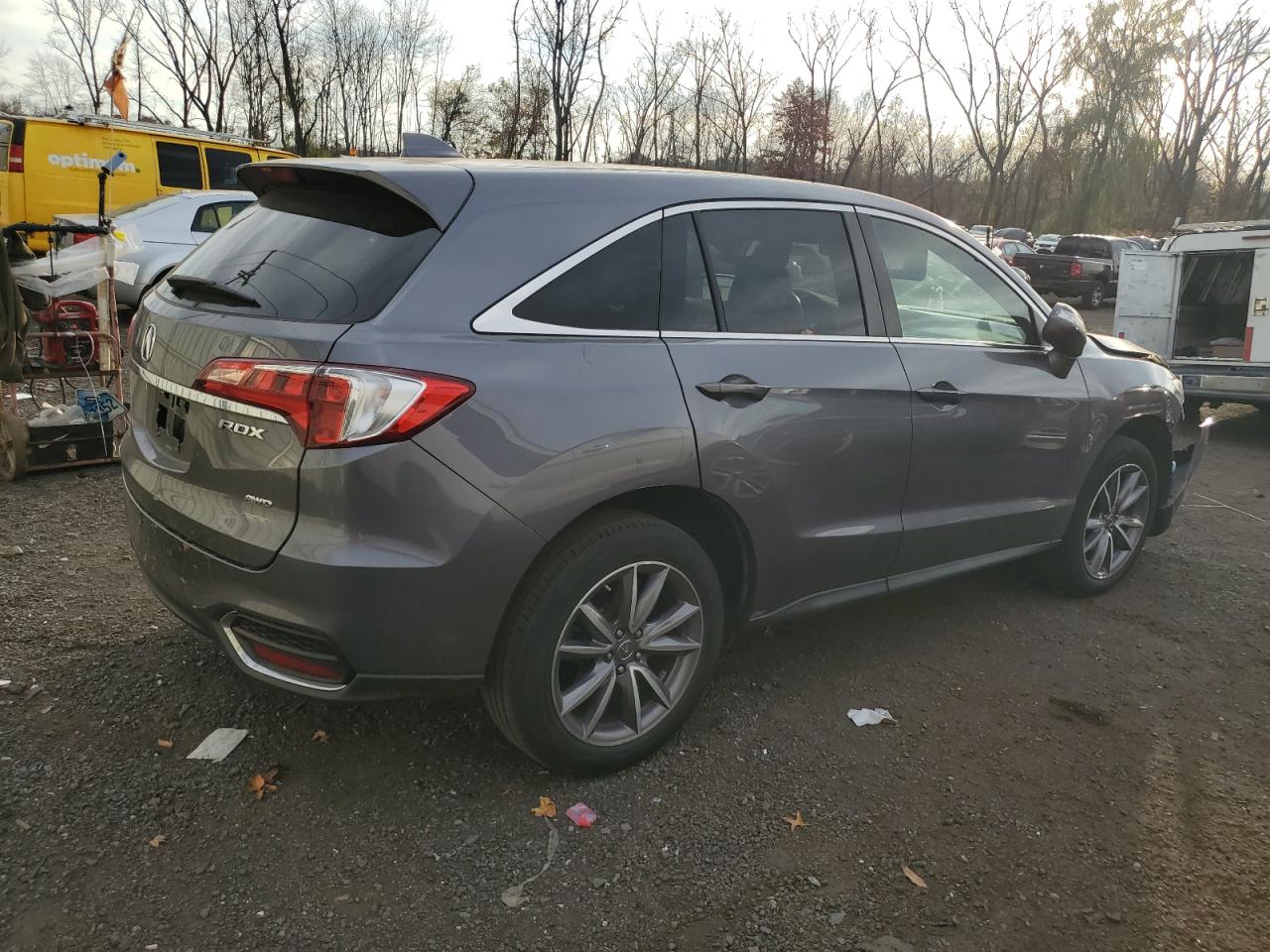 2017 Acura RDX VIN 5J8TB4H38HL034261 Copart auction photo, front end / minor dent/scratches damage thumbnail 3