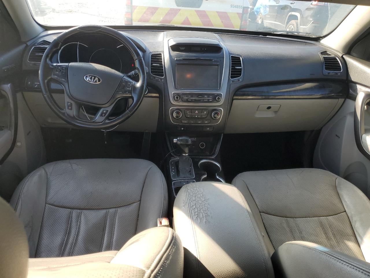 2014 KIA Sorento VIN 5XYKT3A6XEG475502 Copart auction photo, all over / minor dent/scratches damage thumbnail 8