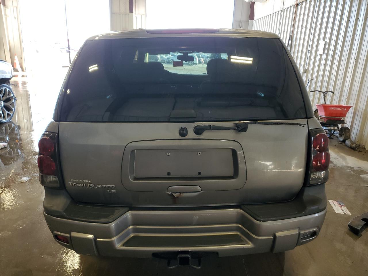 2005 Chevrolet TrailBlazer VIN 1GNDT13S152278291 Copart auction photo, front end / side damage thumbnail 6