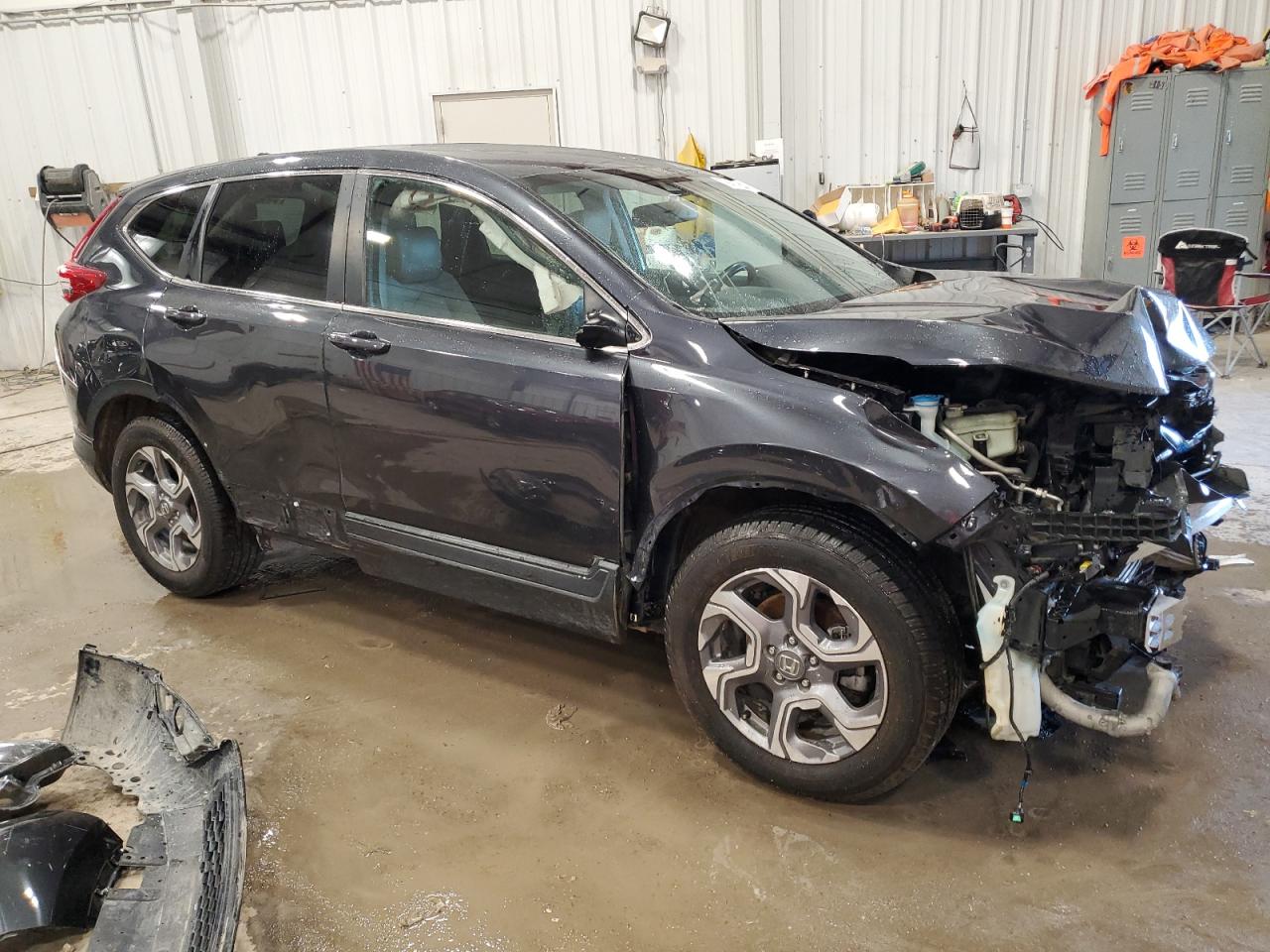 2017 Honda CR-V VIN 7FARW1H8XHE031196 Copart auction photo, front end / side damage thumbnail 4