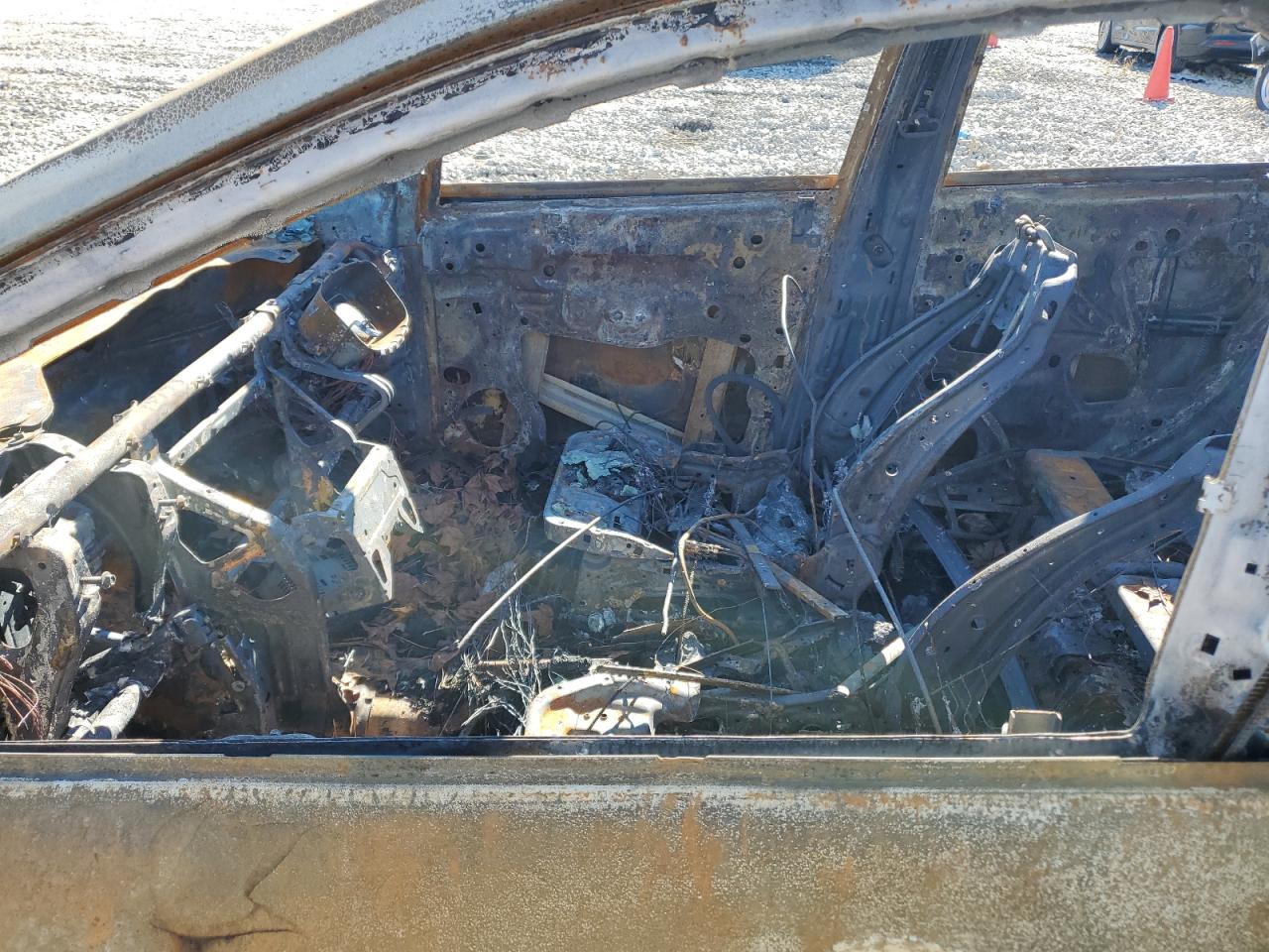 2018 Ford Escape VIN 1FMCU0GD1JUB45869 Copart auction photo, burn - engine / replaced vin damage thumbnail 7