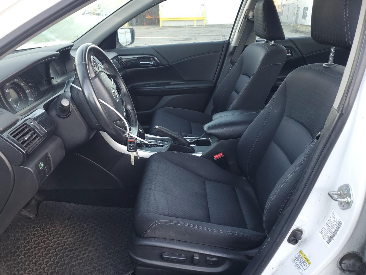 2015 Honda Accord VIN 1HGCR2F56FA071757 Copart auction photo, front end / side damage thumbnail 7