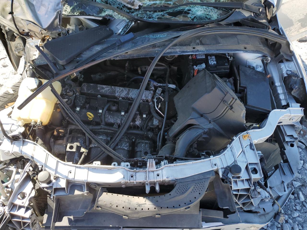 2015 Ford Focus VIN 1FADP3K24FL315670 Copart auction photo, front end / side damage thumbnail 12