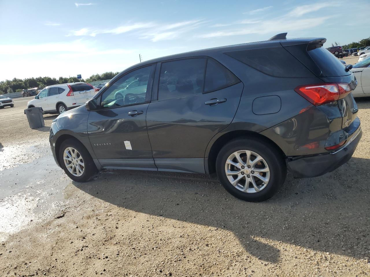 2018 Chevrolet Equinox VIN 2GNAXHEV3J6125979 Copart auction photo, water/flood / rear end damage thumbnail 2