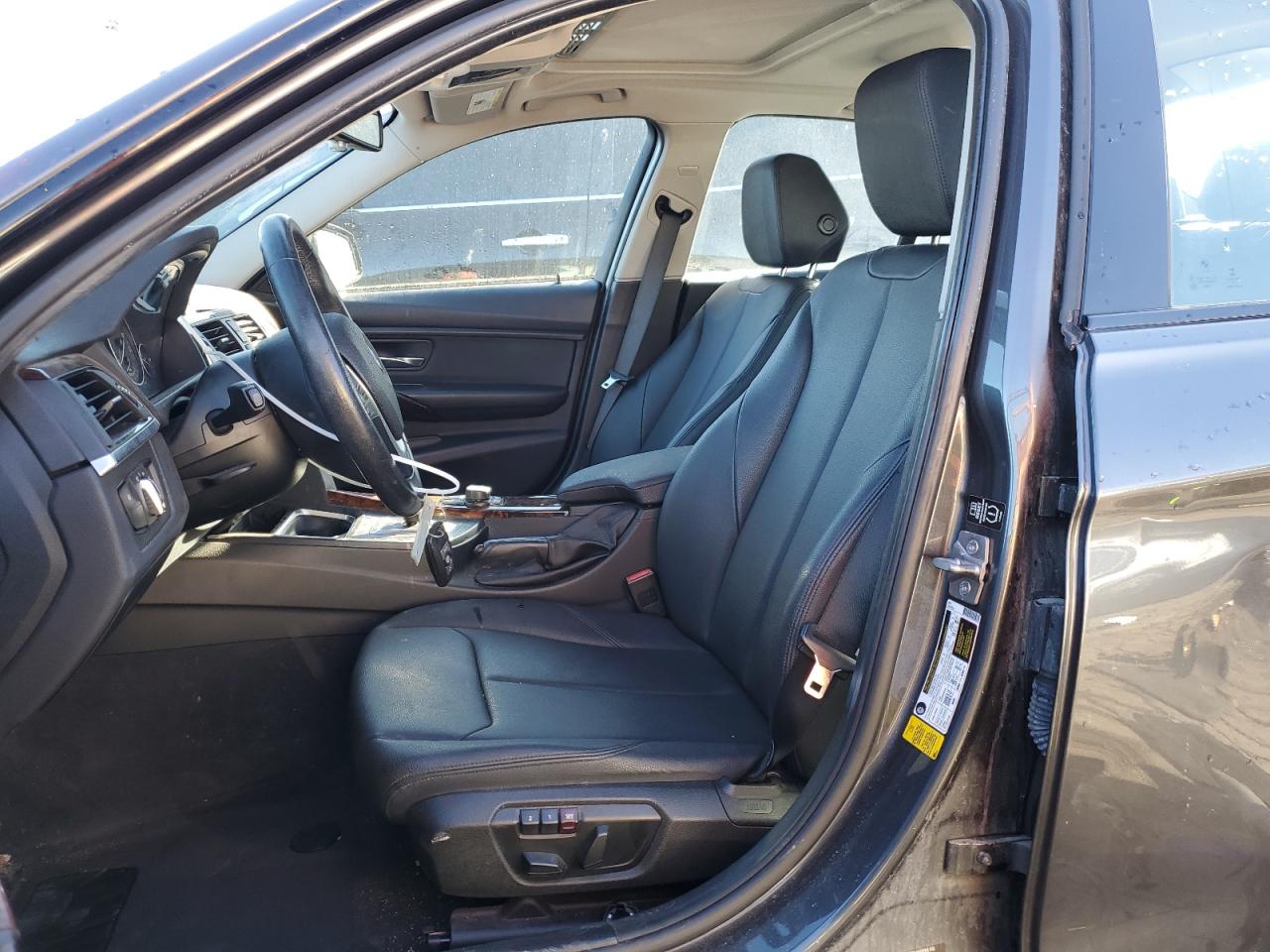 2015 BMW 3er VIN WBA3C1C55FK118220 Copart auction photo, front end damage thumbnail 7