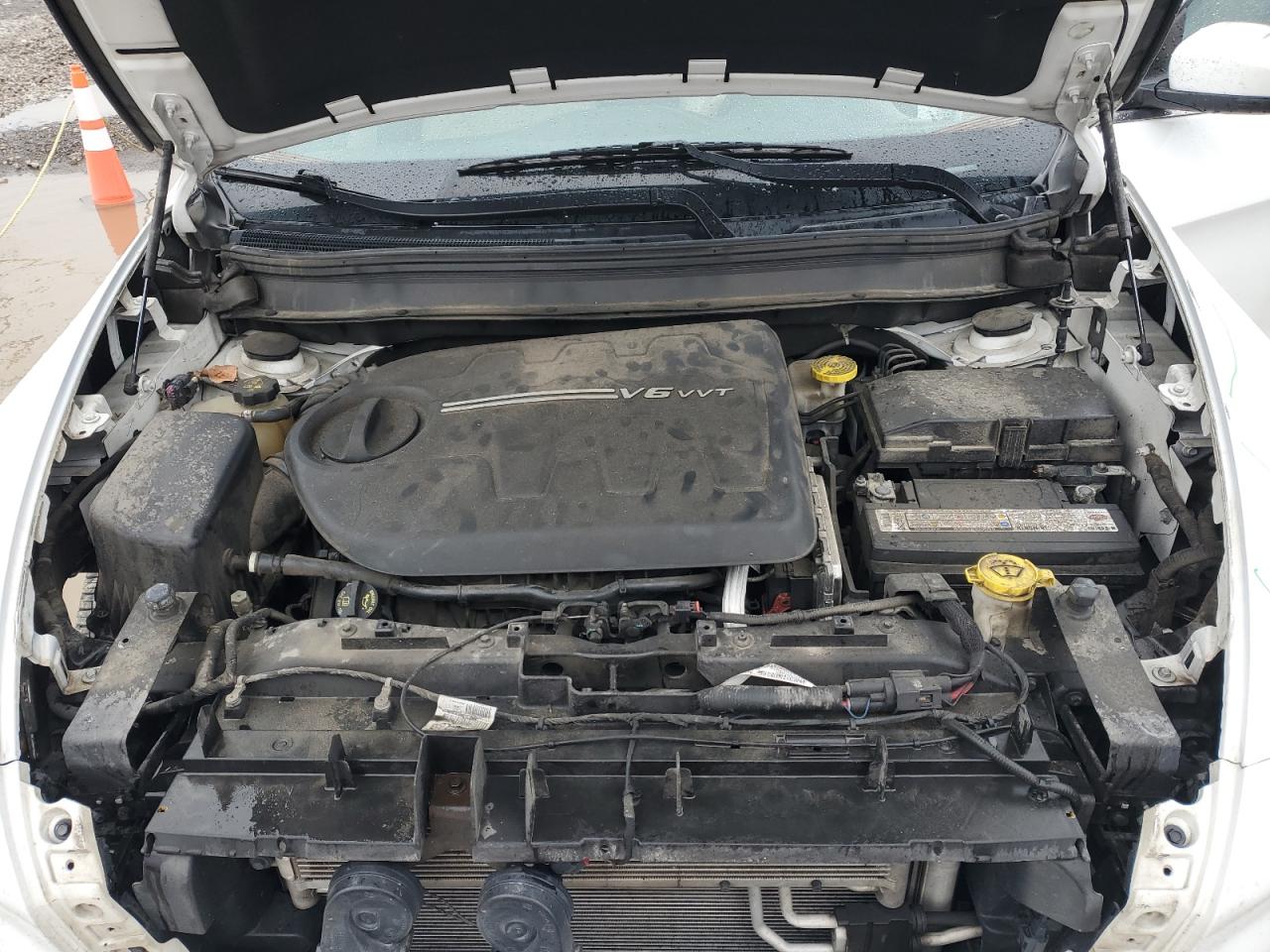 2018 Jeep Cherokee VIN 1C4PJMJX1JD602740 Copart auction photo, front end damage thumbnail 11