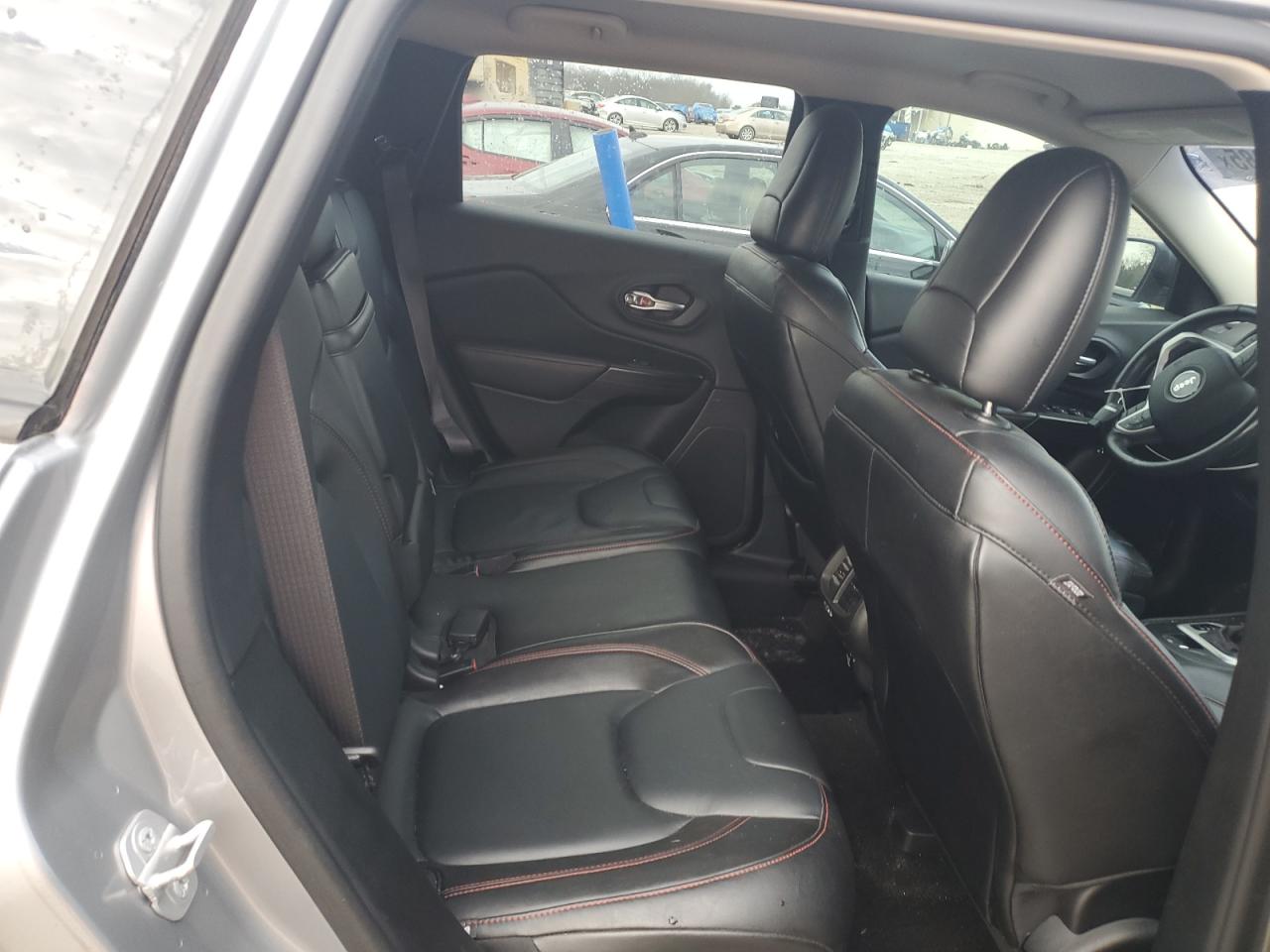 2015 Jeep Cherokee VIN 1C4PJMBS7FW500776 Copart auction photo, burn - engine damage thumbnail 11