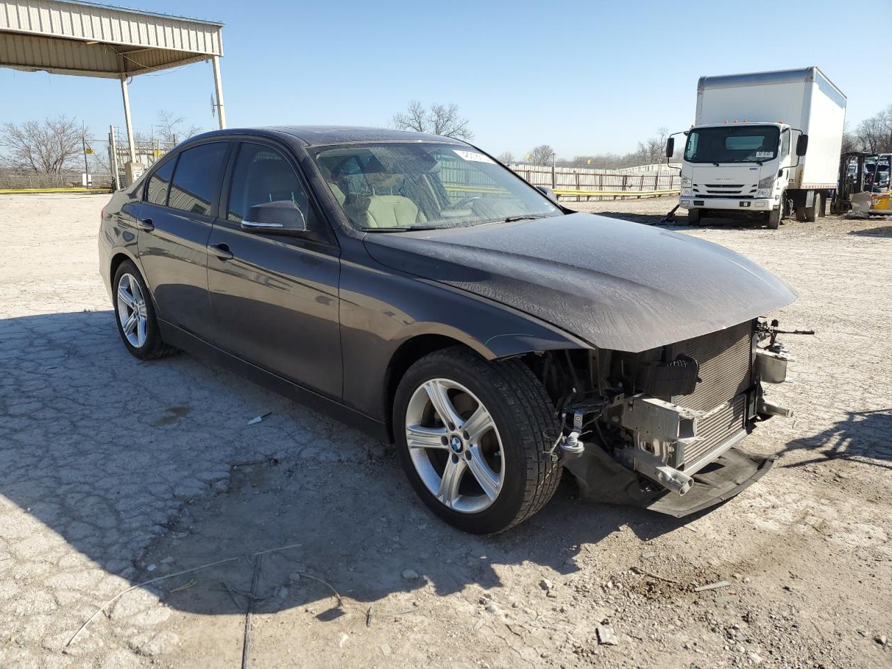 2014 BMW 3er VIN WBA3B1C51EP680197 Copart auction photo, front end damage thumbnail 4
