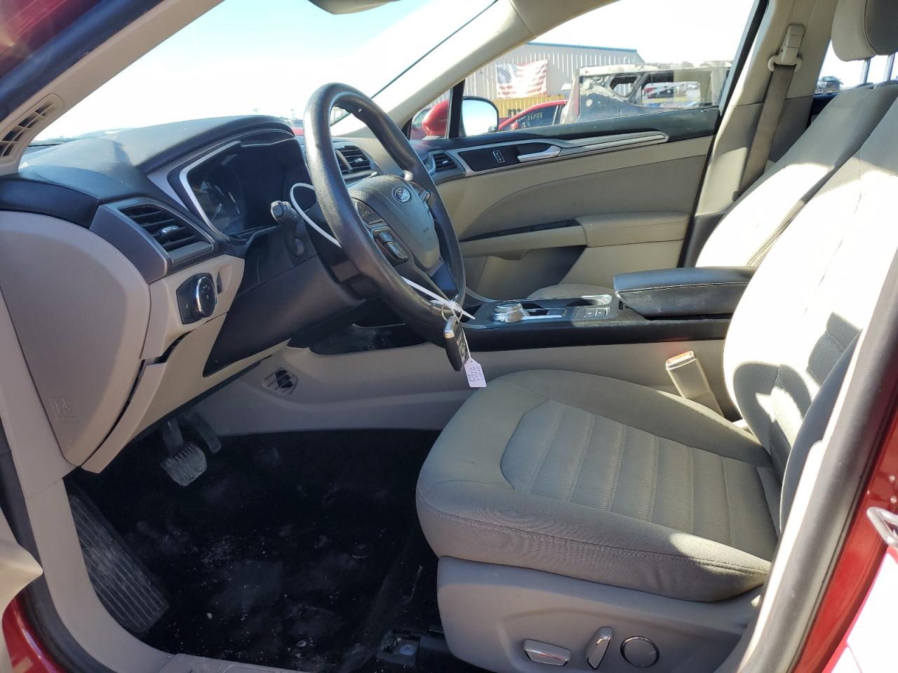 2019 Ford Fusion VIN 3FA6P0LU2KR220317 Copart auction photo, normal wear / minor dent/scratches damage thumbnail 7