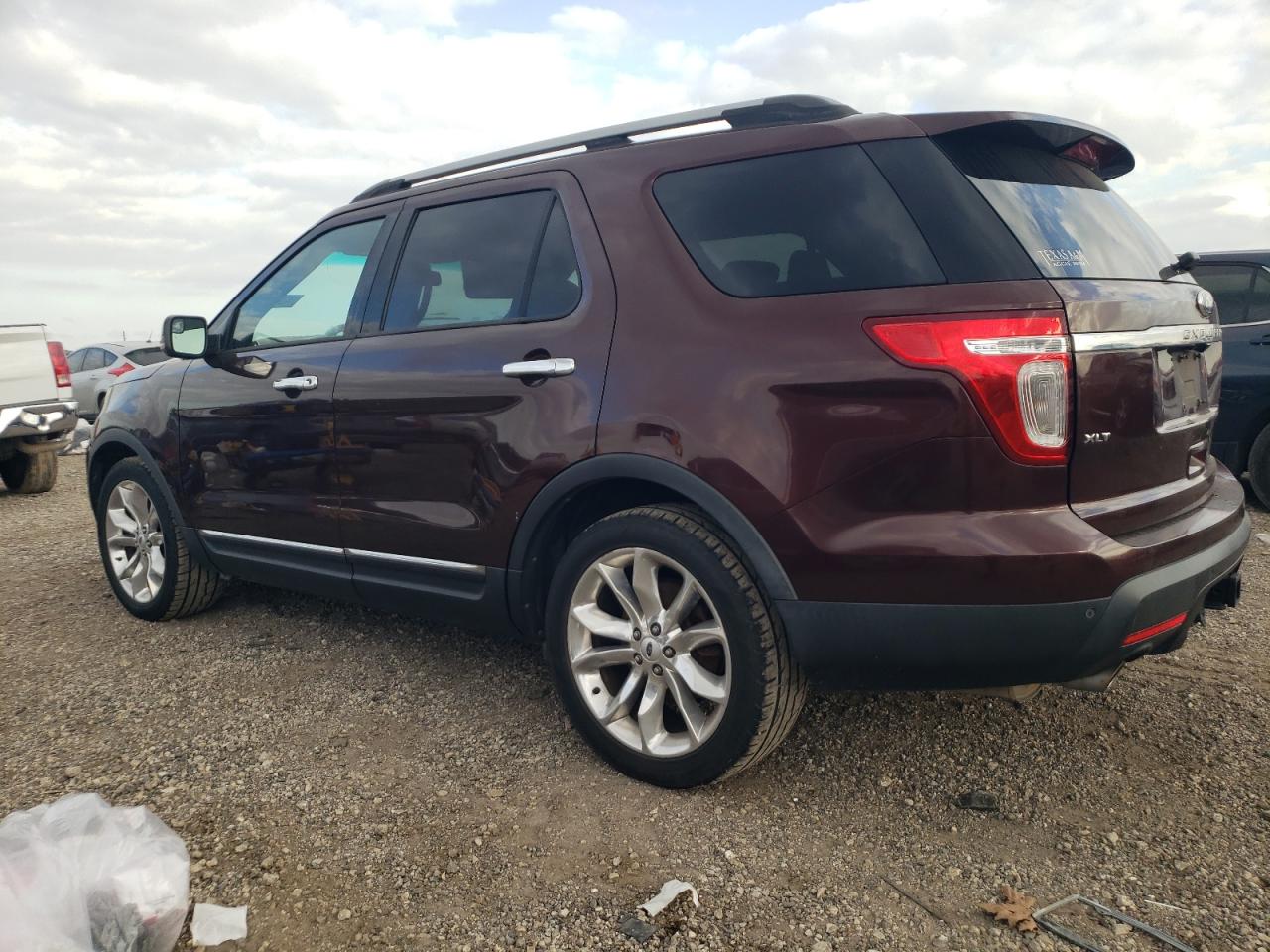 2012 Ford Explorer VIN 1FMHK7D8XCGA13013 Copart auction photo, minor dent/scratches damage thumbnail 2
