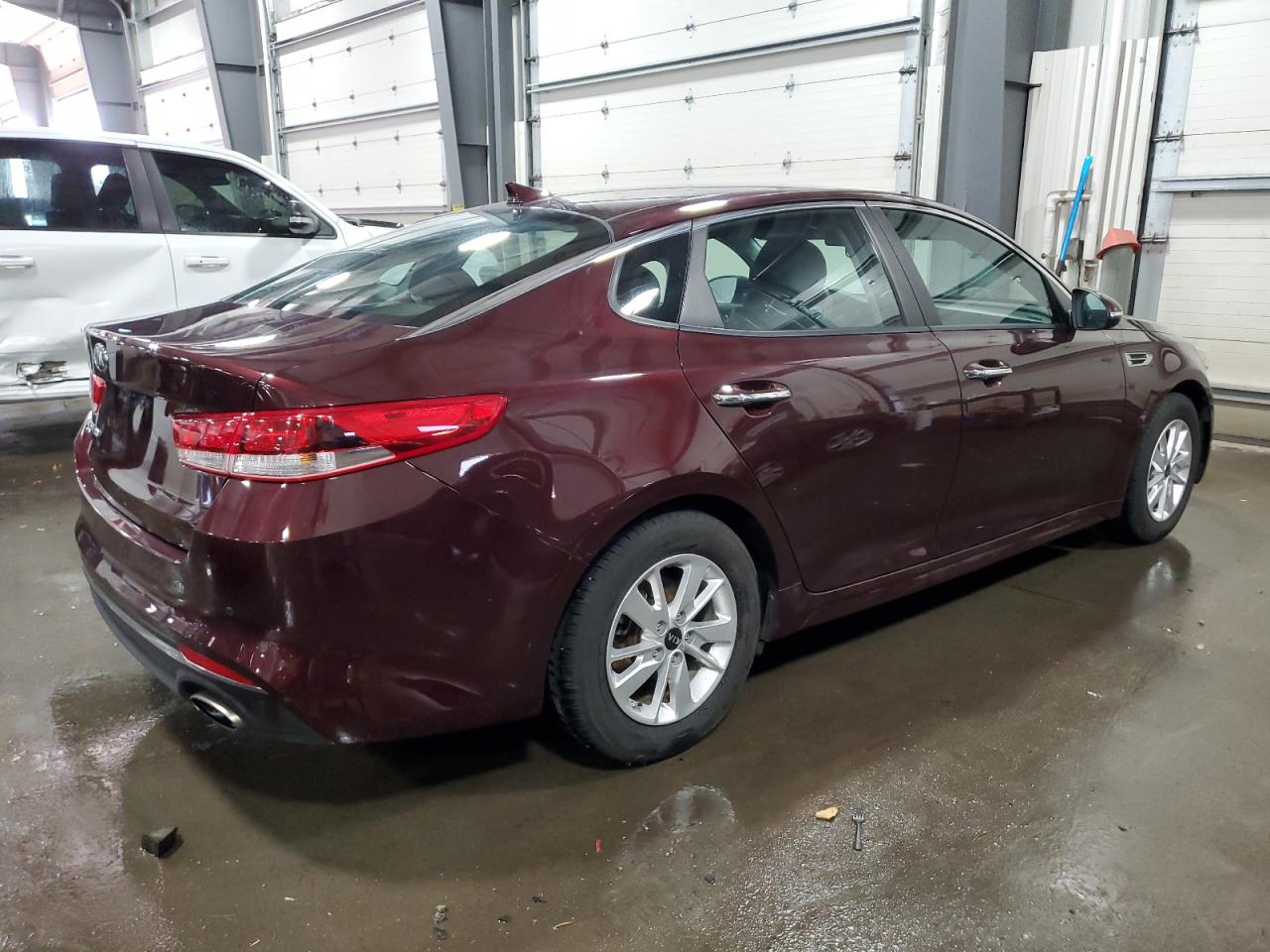 2018 KIA Optima VIN 5XXGT4L35JG190624 Copart auction photo, vandalism damage thumbnail 3