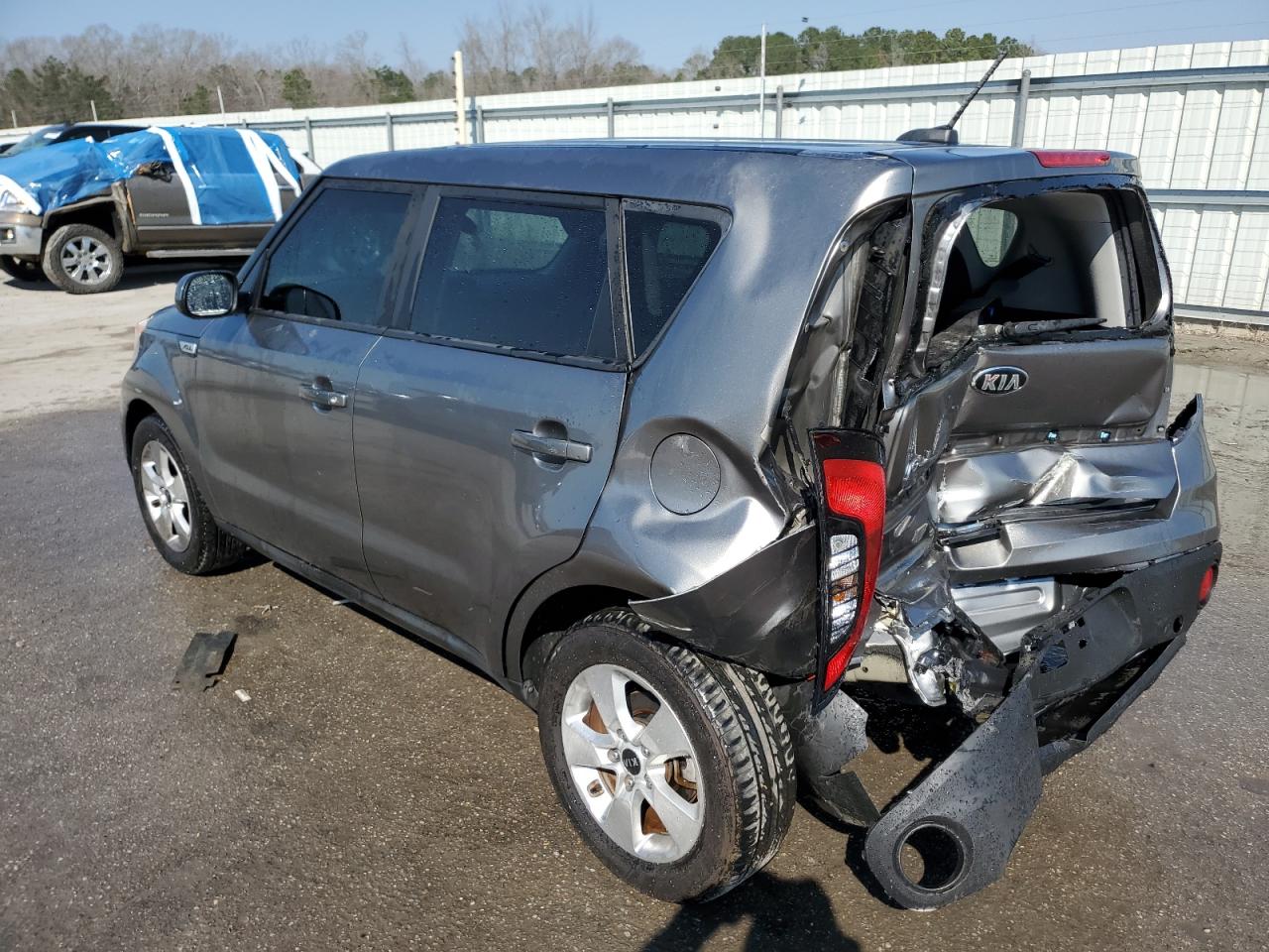 2017 KIA Soul VIN KNDJN2A2XH7485591 Copart auction photo, rear end damage thumbnail 2