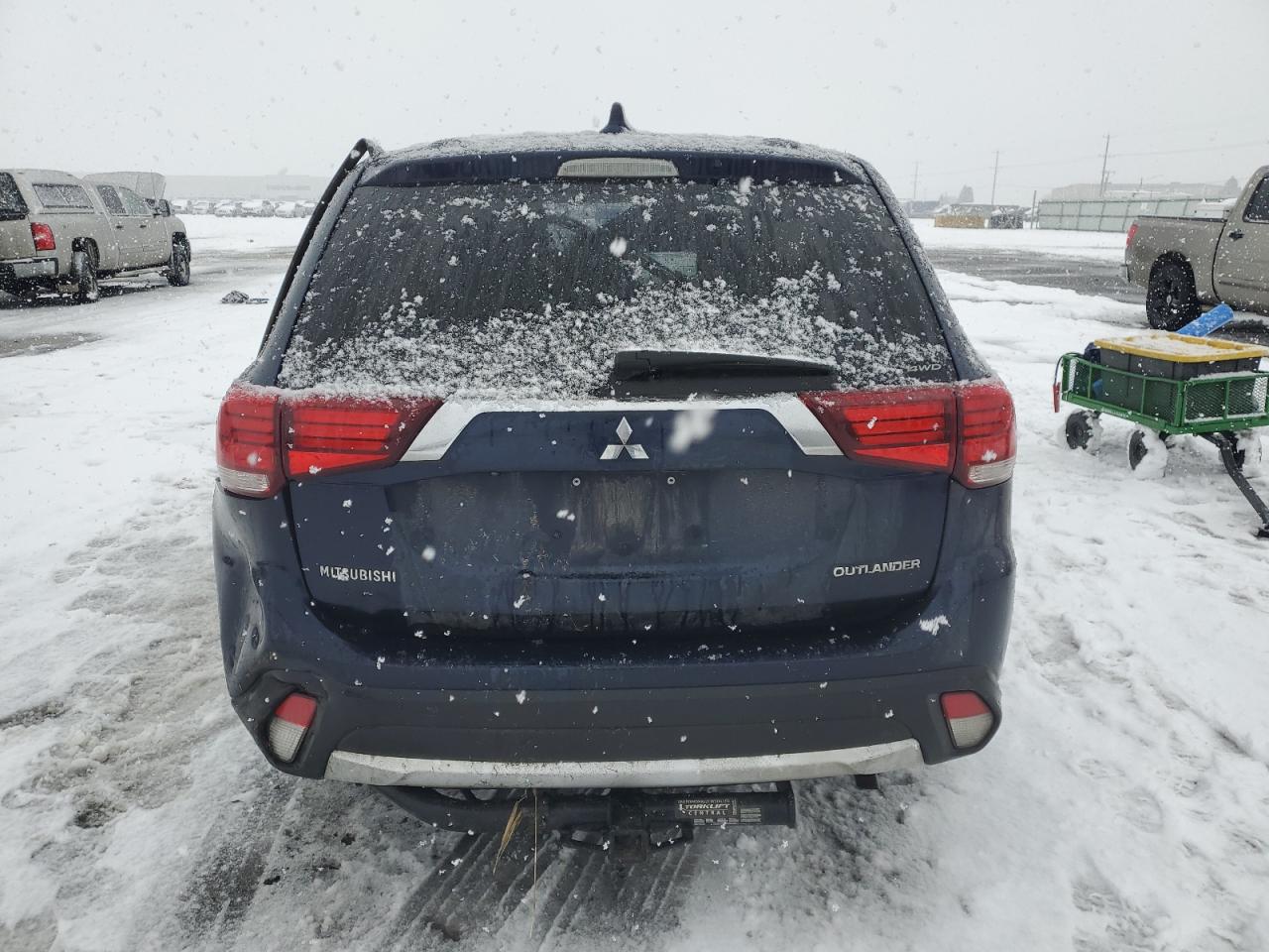 2017 Mitsubishi Outlander VIN JA4AZ2A39HZ028511 Copart auction photo, rollover damage thumbnail 6