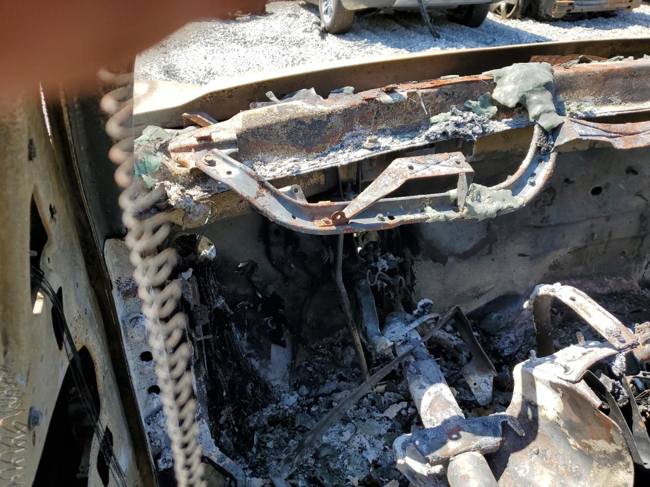 2004 Chevrolet Silverado VIN 2GCEC19V141171111 Copart auction photo, burn damage thumbnail 9