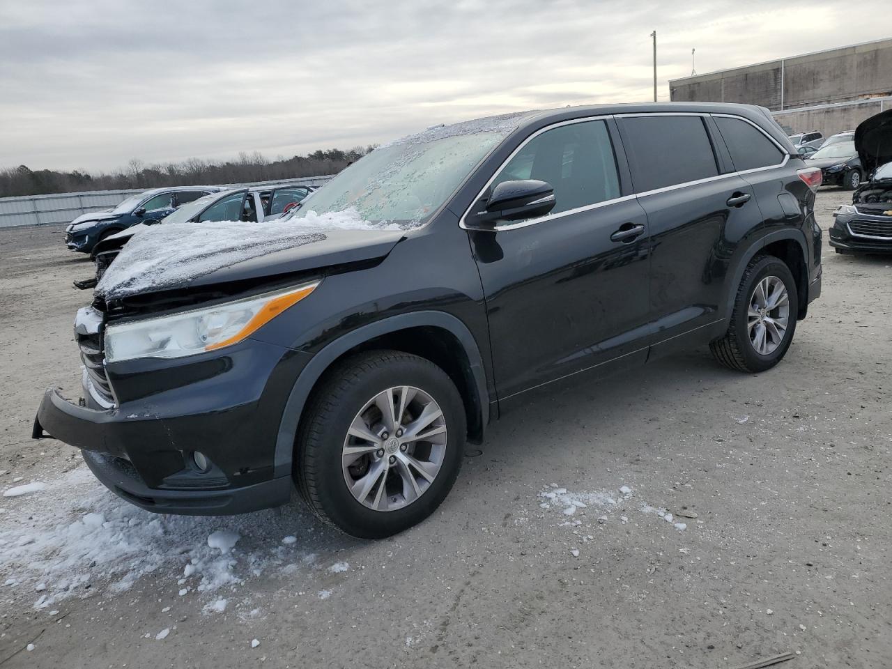 2014 Toyota Highlander VIN 5TDBKRFH4ES052286