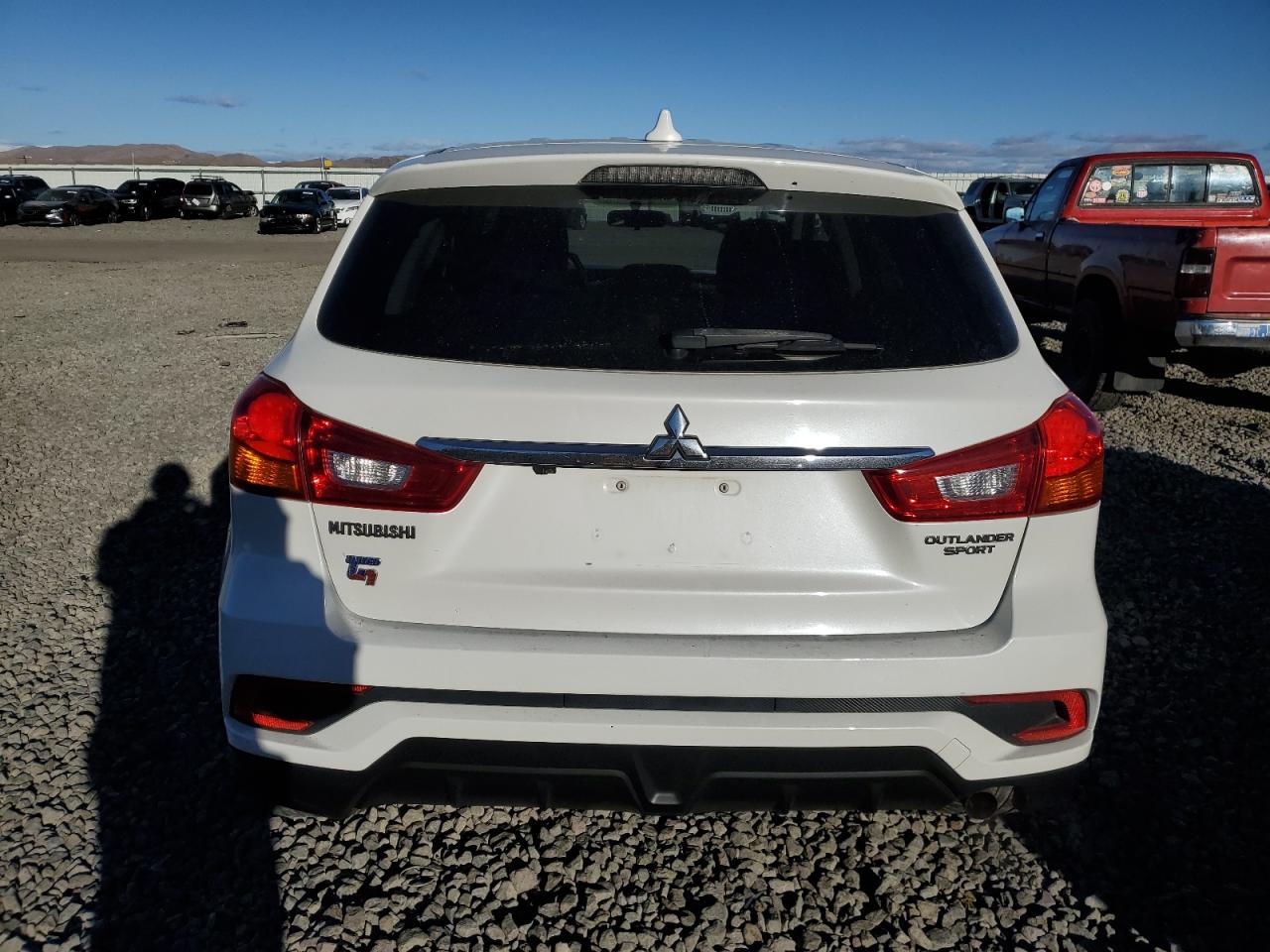 2018 Mitsubishi Outlander VIN JA4AP3AU4JU003197 Copart auction photo, front end / minor dent/scratches damage thumbnail 6