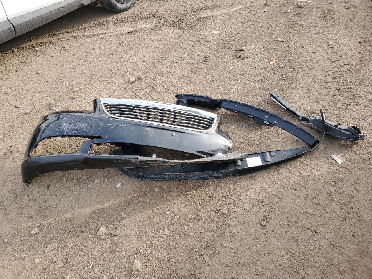 2014 Chrysler Town & Country VIN 2C4RC1BG6ER360031 Copart auction photo, front end / side damage thumbnail 15