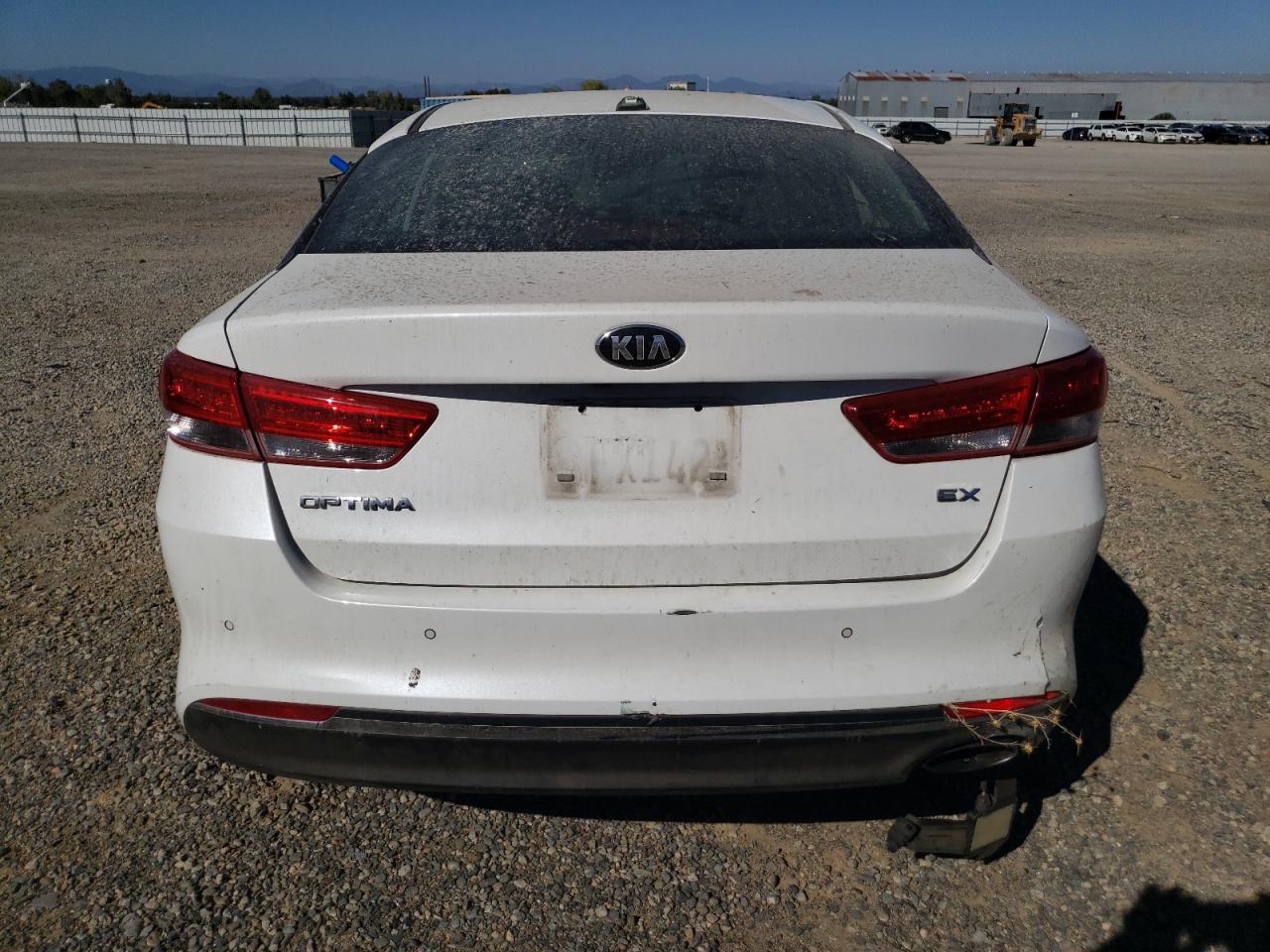2018 KIA Optima VIN 5XXGU4L33JG212892 Copart auction photo, front end / rear end damage thumbnail 6