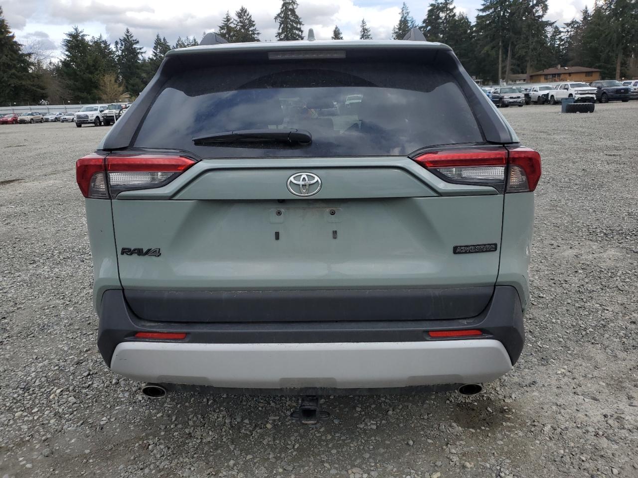 2022 Toyota RAV 4 VIN 2T3J1RFV3NW261134 Copart auction photo, front end / side damage thumbnail 6