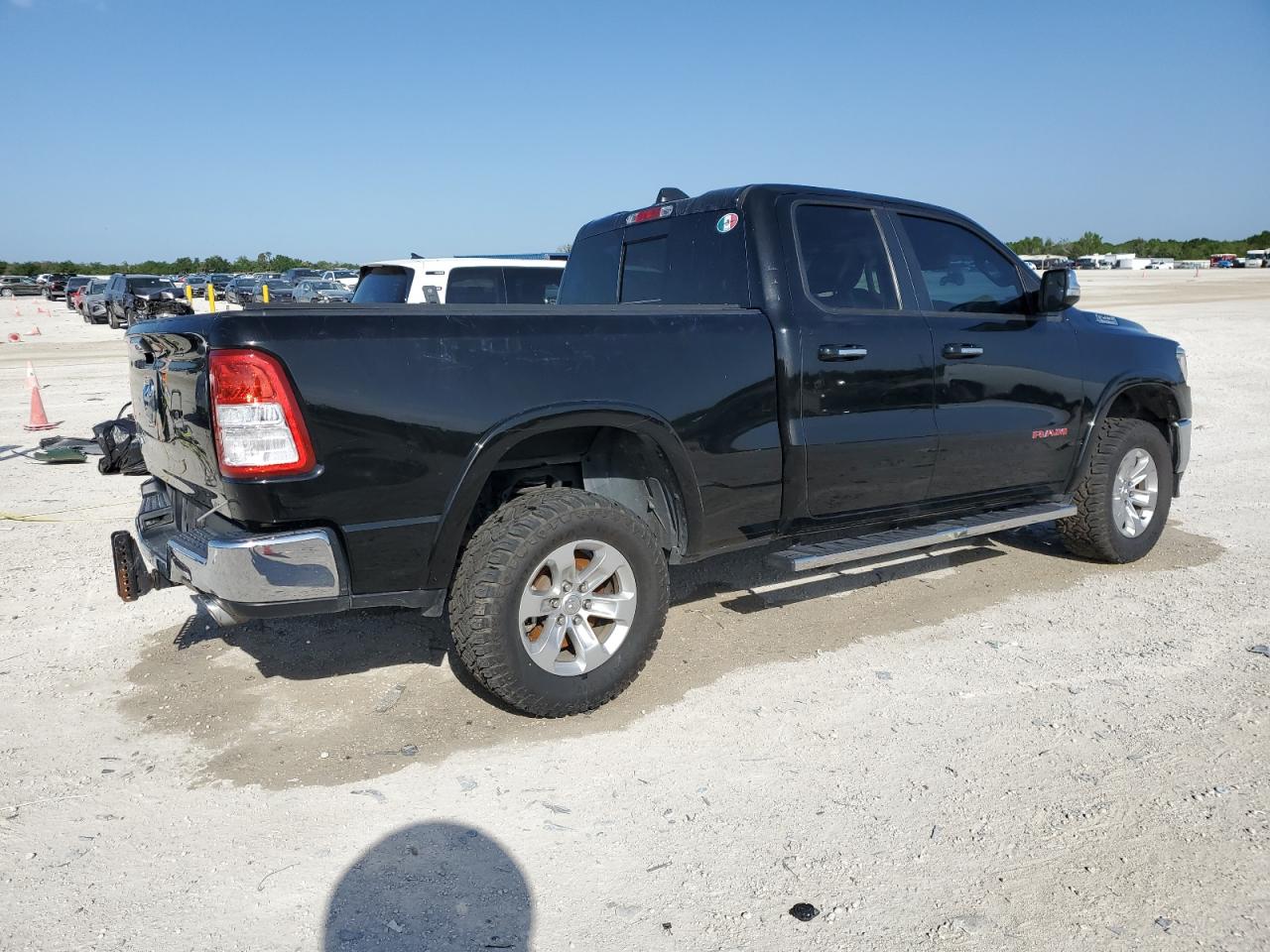 2020 RAM 1500 VIN 1C6RREDTXLN260872 Copart auction photo, front end / rear end damage thumbnail 3