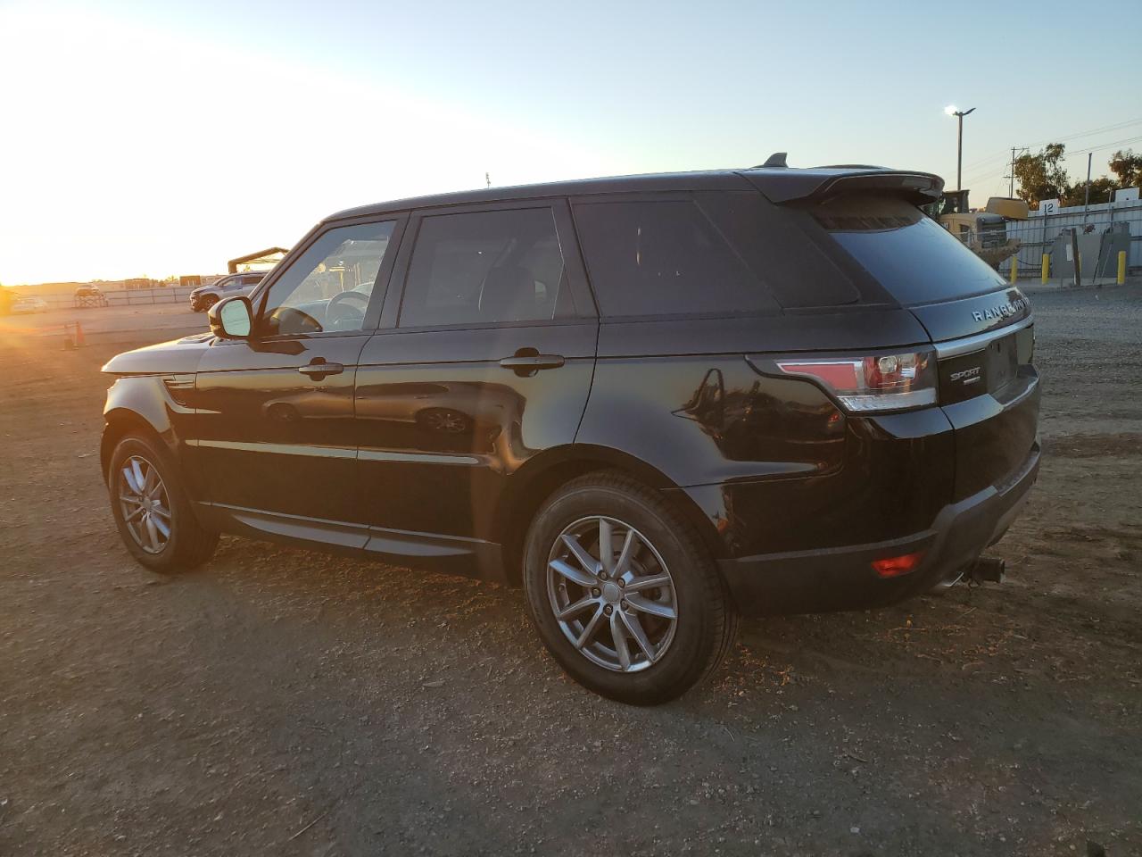 2016 Land Rover Range Rover VIN SALWG2VF8GA643269 Copart auction photo, undercarriage / front end damage thumbnail 2