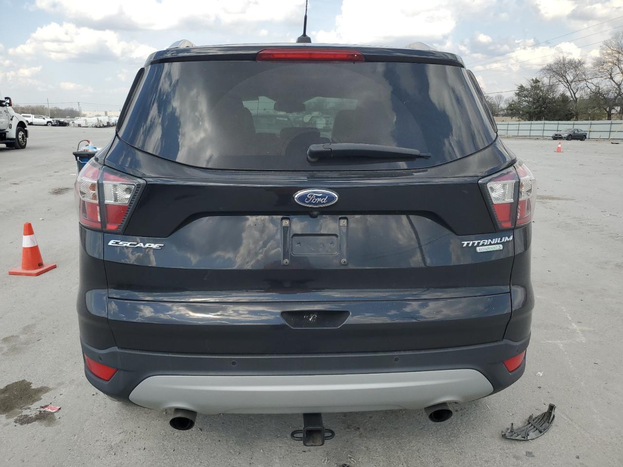 2017 Ford Escape VIN 1FMCU0JD1HUA22396 Copart auction photo, normal wear damage thumbnail 6