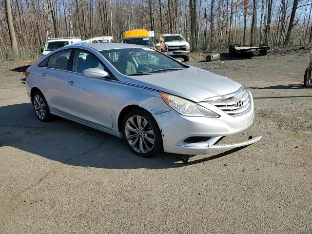 2011 Hyundai Sonata VIN 5NPEB4AC9BH067105 Copart auction photo, front end / side damage thumbnail 11