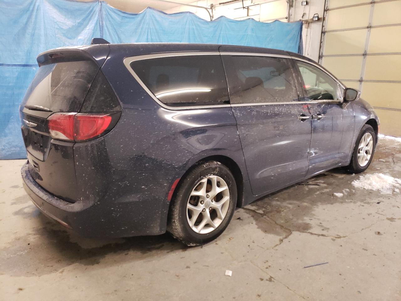2018 Chrysler Pacifica VIN 2C4RC1FG1JR126058 Copart auction photo, rear end / front end damage thumbnail 3