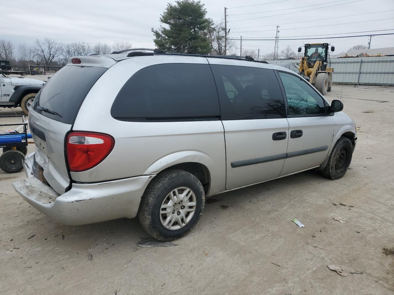 2005 Dodge Caravan VIN 1D4GP24R15B115638 Copart auction photo, rear end / all over damage thumbnail 3
