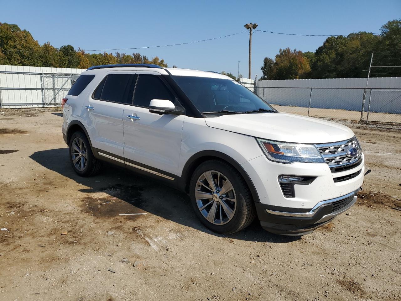 2018 Ford Explorer VIN 1FM5K7F8XJGA95709 Copart auction photo, front end damage thumbnail 4