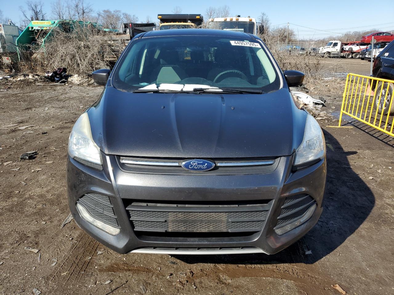 2016 Ford Escape VIN 1FMCU9GX0GUA01107 Copart auction photo, minor dent/scratches damage thumbnail 5