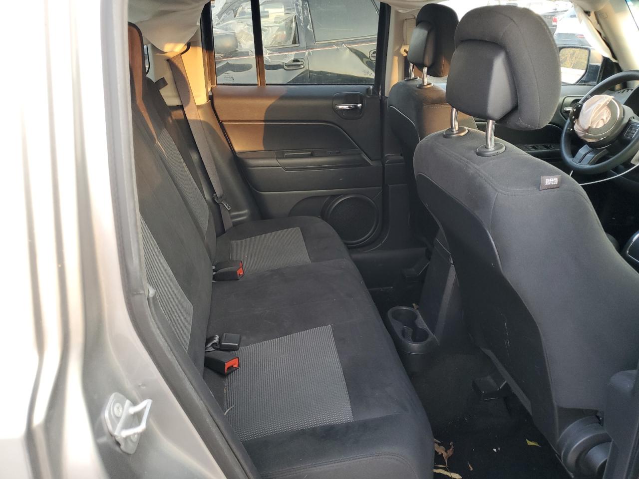 2016 Jeep Liberty (Patriot) VIN 1C4NJPBBXGD604040 Copart auction photo, front end damage thumbnail 11