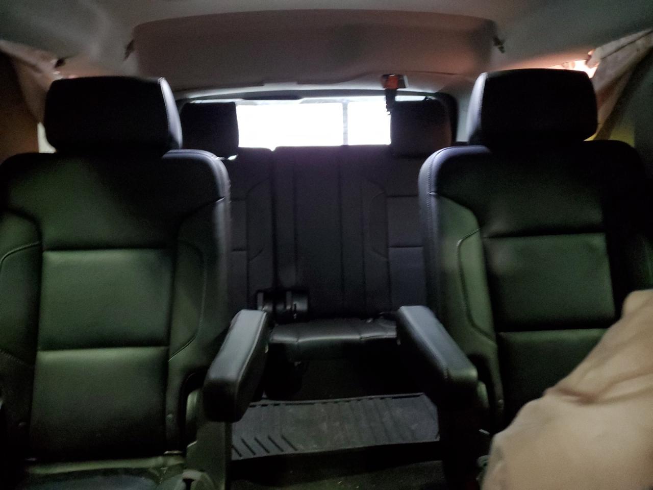 2016 Chevrolet Tahoe VIN 1GNSKCKC3GR112252 Copart auction photo, rear end / minor dent/scratches damage thumbnail 10